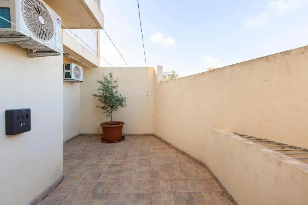 Holiday home Gudja - Lovely 3 Bedroom Unit With Own Private Entrance